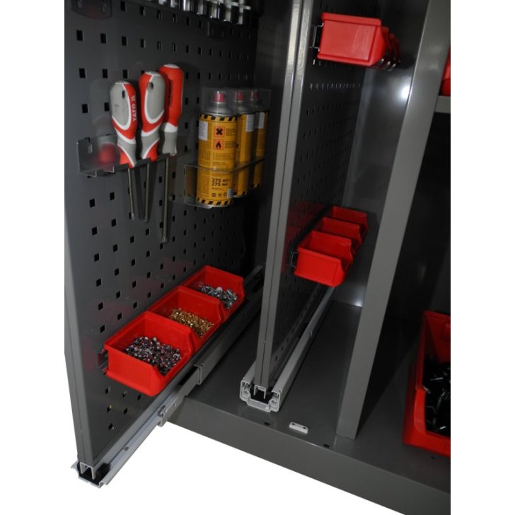 Universāls darbnīcas skapis ar izvelkamajiem paneļiem