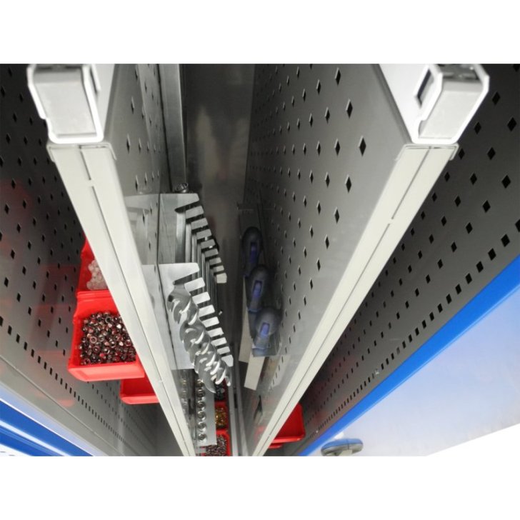 Universāls darbnīcas skapis ar izvelkamajiem paneļiem