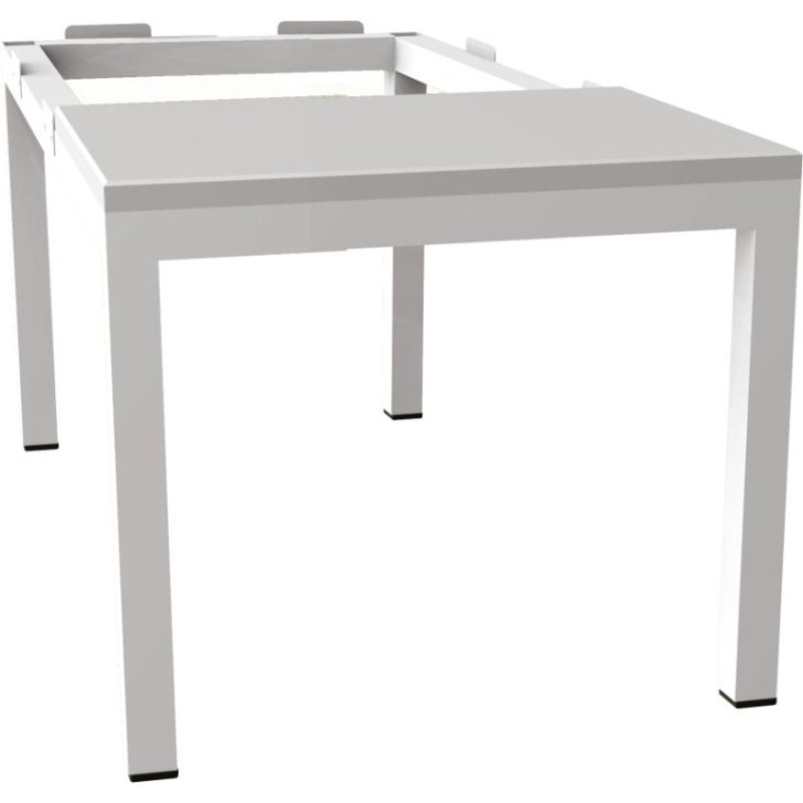 Pamata sols zem drēbju skapja