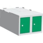 Pamatkaste zem drēbju skapja