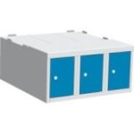 Pamatkaste zem drēbju skapja