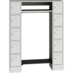 Atvērts skapja komplekts