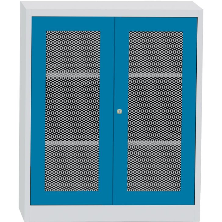 Universāls skapis ar veramām stiepļu durvīm