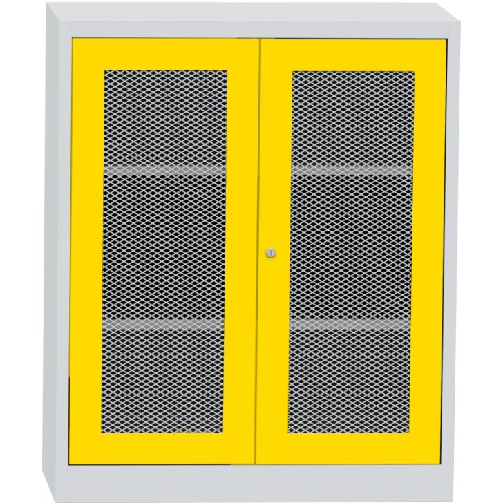 Universāls skapis ar veramām stiepļu durvīm