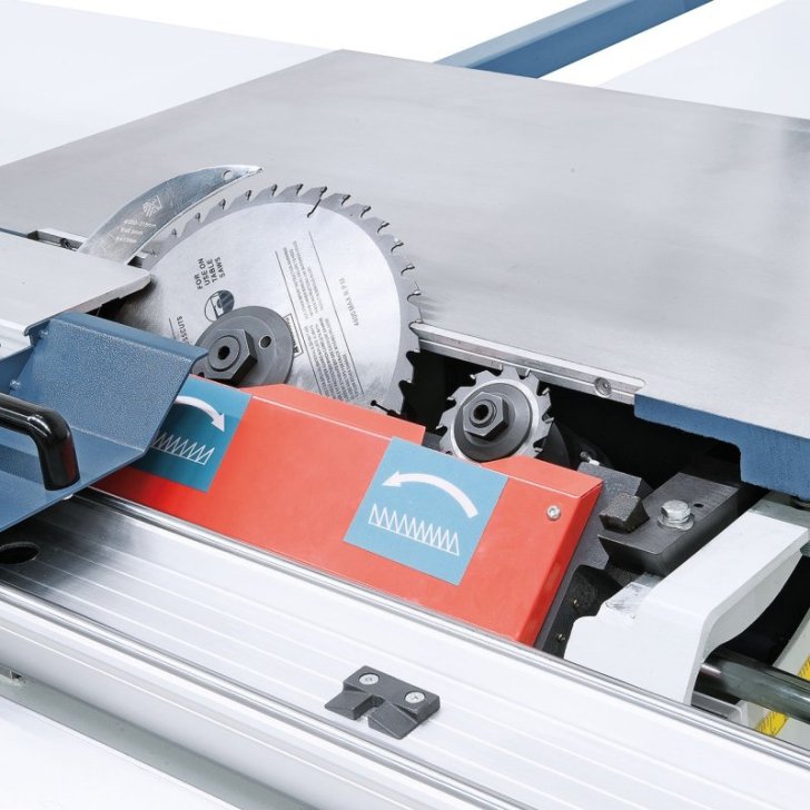 Formātzāģis Bernardo Classic 2500 C