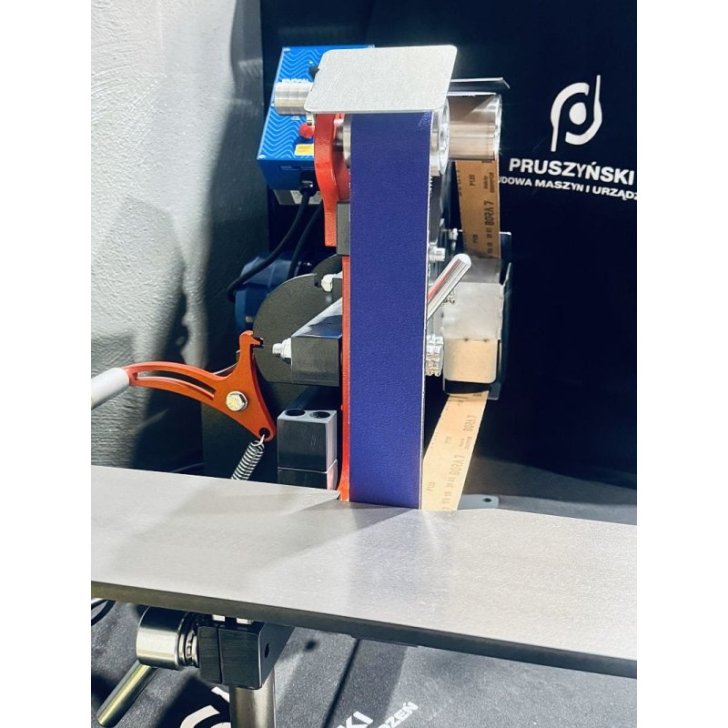 Lentveida slīpmašīna 50x2000 z regulacją obrotów