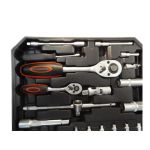 Instrumentu komlekts (187 gab.)