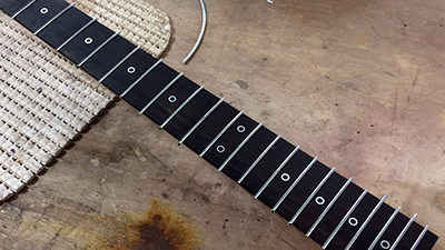 5 dienās izgatavota ģitāra Crimson Custom Guitars - 4. diena