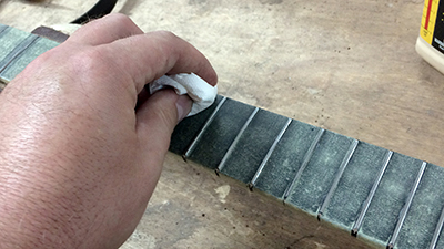 5 dienās izgatavota ģitāra Crimson Custom Guitars - 5. diena