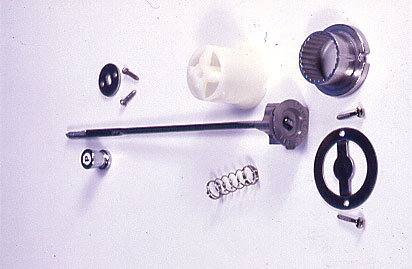 Piparu dzirnaviņas mehānisms